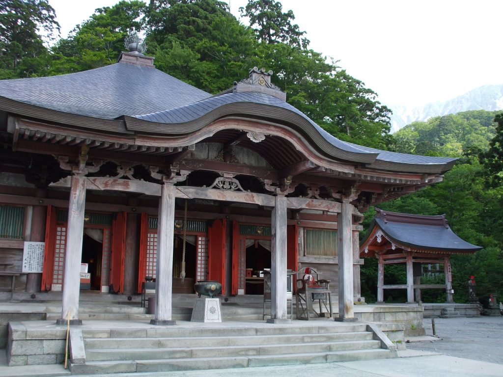 Daisen-ji Temple: A Tendai Buddhist Center on Mount Daisen 3 Daisen-ji Temple