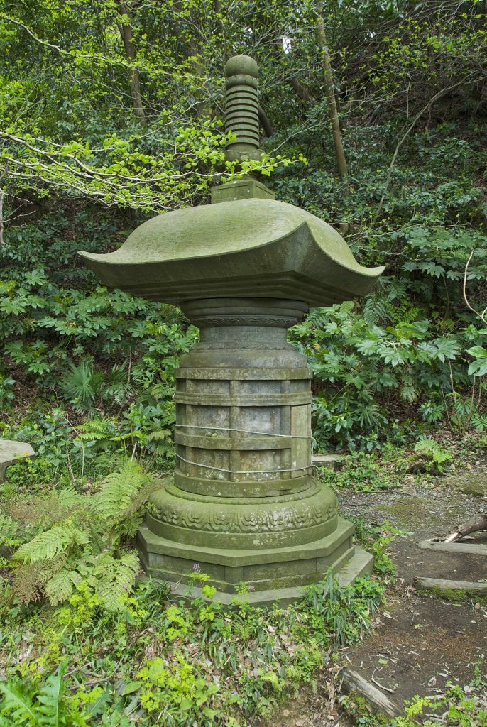 Ankokuron-ji Temple