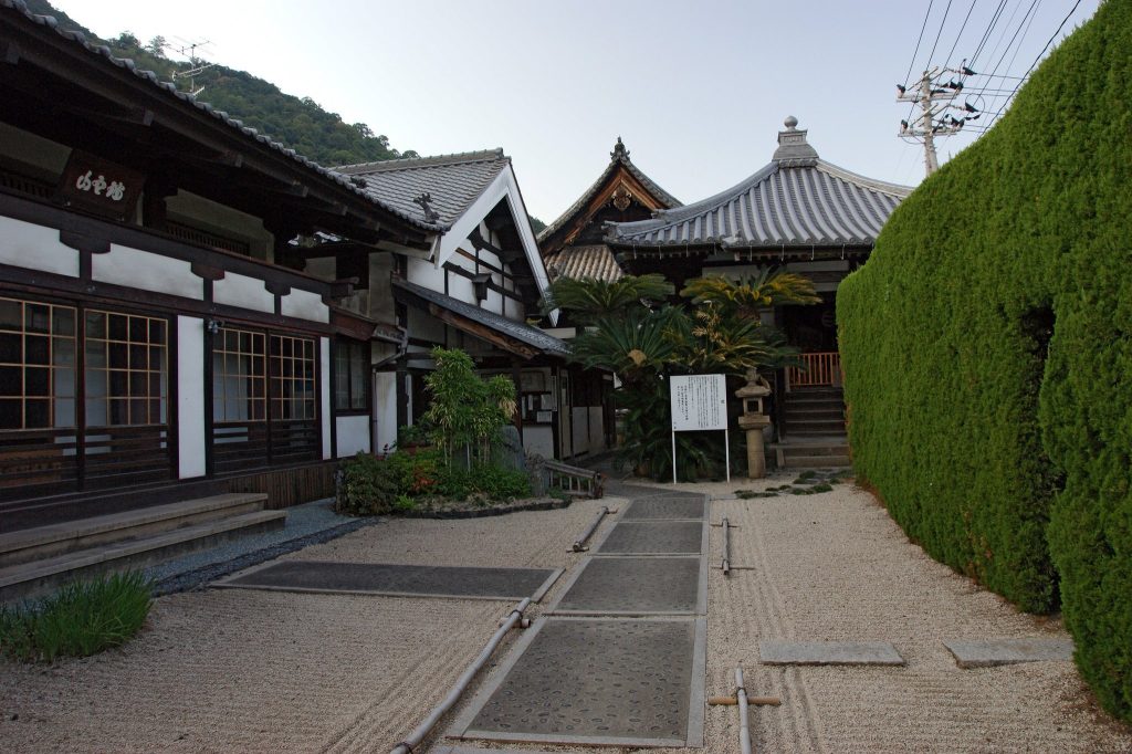 Ankoku-ji Temple: A Rinzai Zen Buddhist Temple in Japan 5 Ankoku-ji Temple