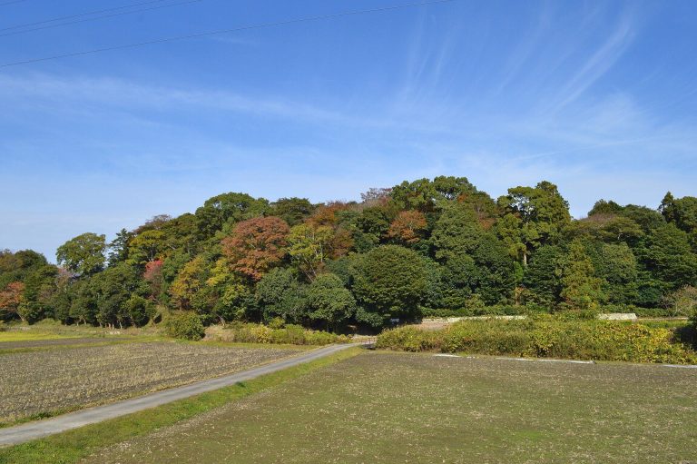 Nobono Ōtsuka Kofun: A Keyhole-Shaped Burial Mound in Japan