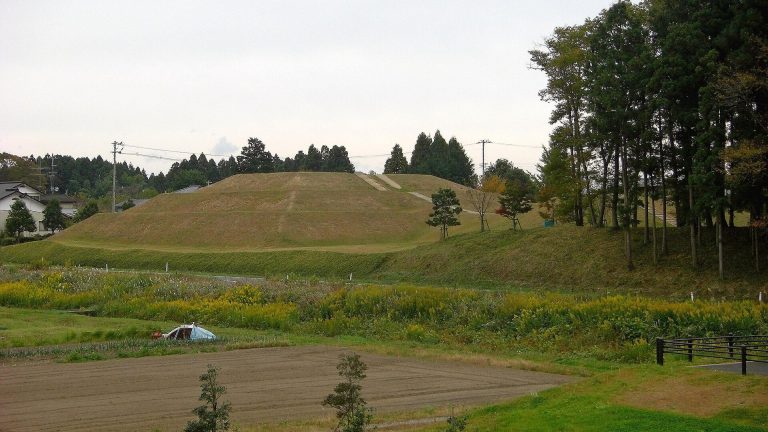 Sakurai Kofun: An Early Kofun-Period Burial Mound in Japan