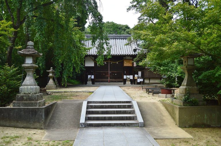 Katanoamatsukami-no-yashiro: A Shinto Shrine in Hirakata, Japan