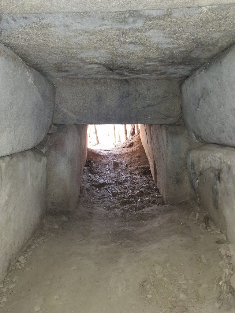 Minezuka Kofun: A Final Kofun-Period Burial Mound in Japan