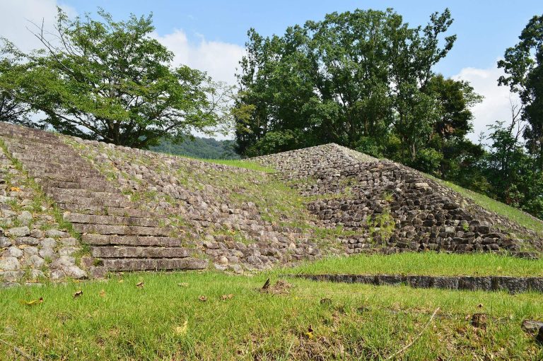 Ōjiyama Kofun: A Kofun-Period Burial-Mound Complex in Japan
