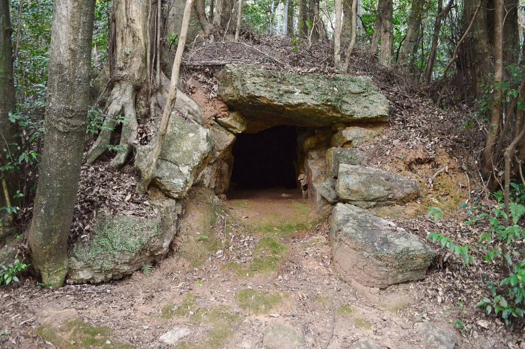 Myoken Hikoyama Kofun Group: Late Kofun-Period Burial Mounds in Japan 1 Myoken Hikoyama Kofun Group