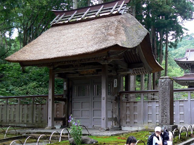 Rinsen-ji Temple: A Soto Zen Mortuary Temple in Joetsu, Japan 2 Rinsen-ji Temple