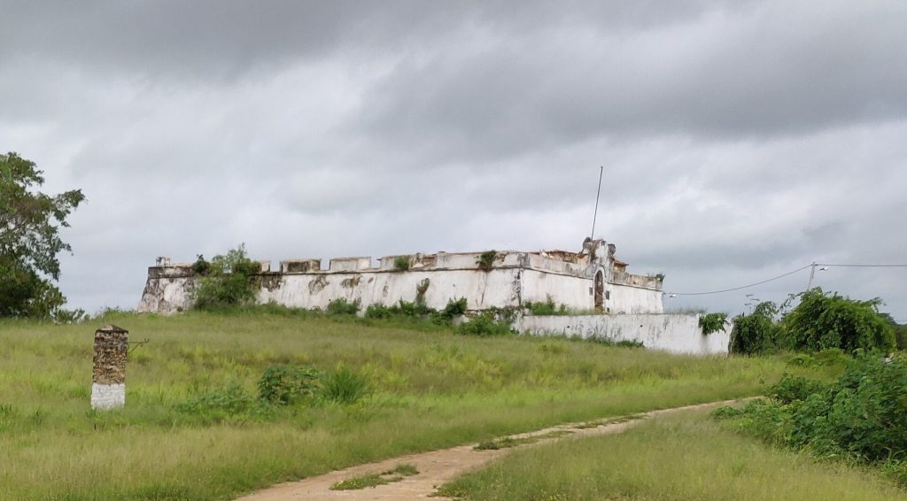 Massangano Fort: A Portuguese River Fortification in Angola 1 Massangano Fort