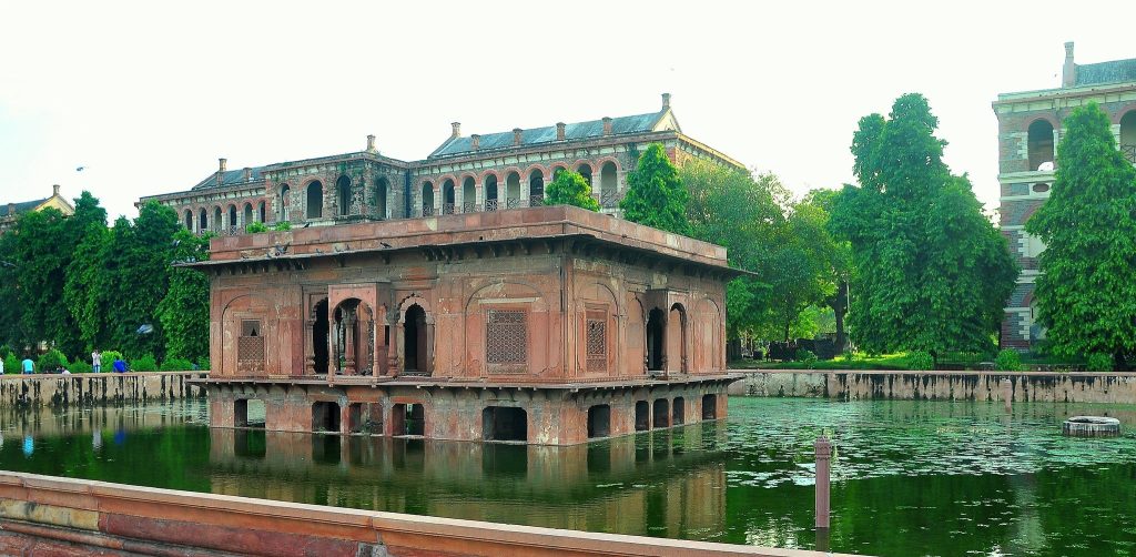 Red Fort: Mughal Fortress-Palace and Imperial Residence in Delhi 1 Red Fort