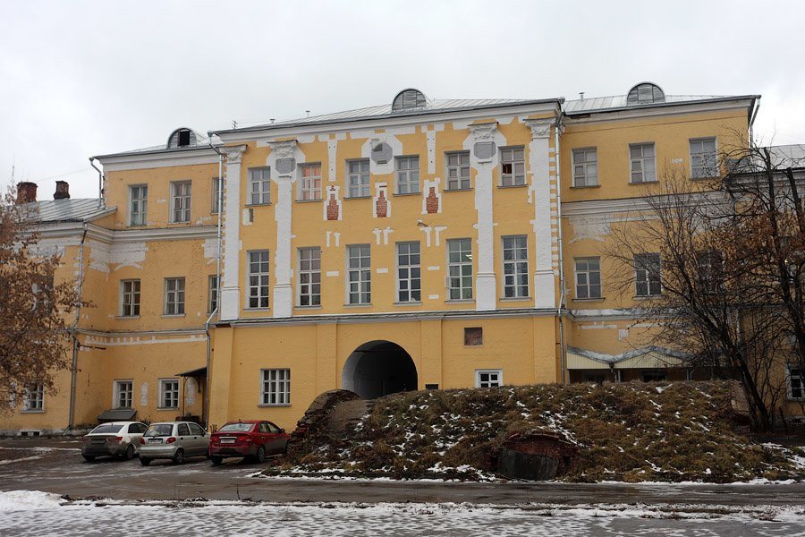 Lefortovo Palace: A Petrine Baroque Imperial Residence in Moscow 4 Lefortovo Palace