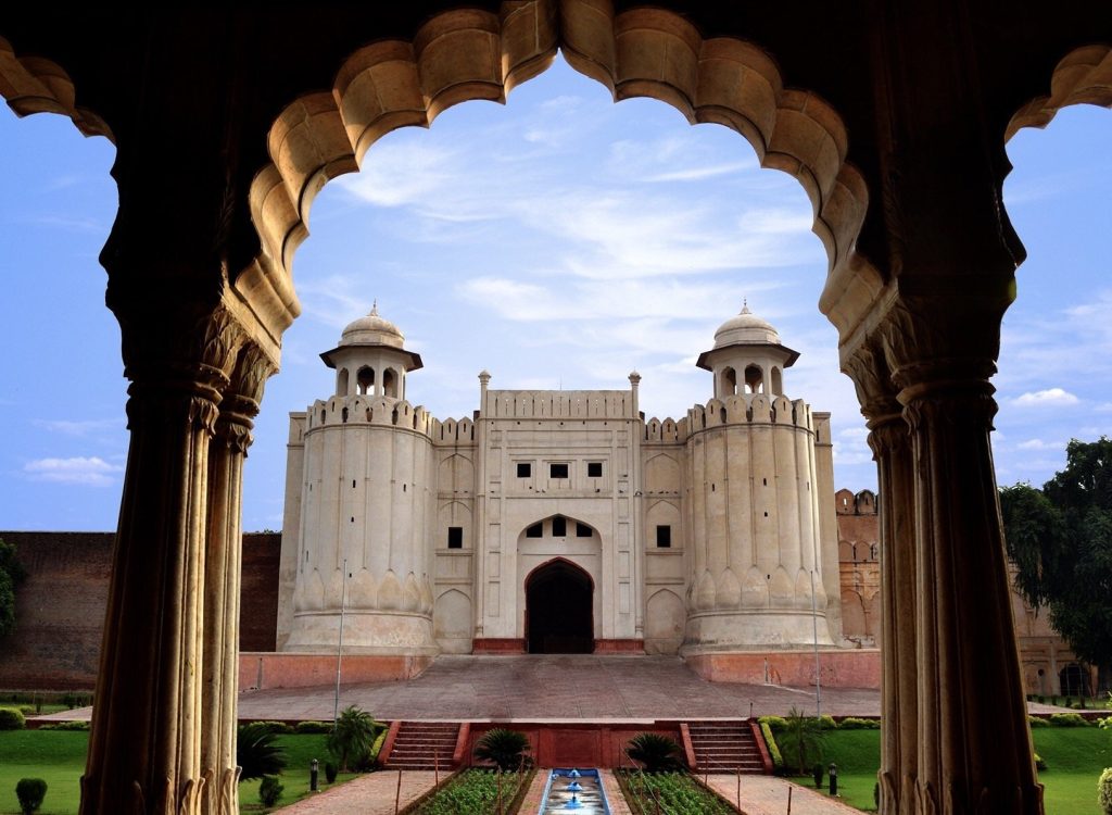 Lahore Fort: A Mughal Citadel and Historic Royal Complex in Pakistan 1 Lahore Fort