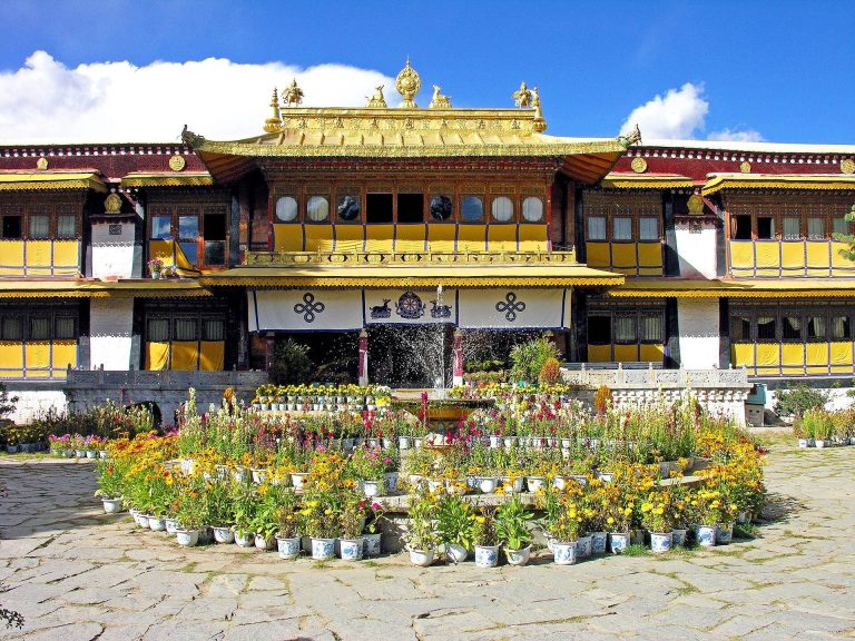 Norbulingka: The Dalai Lamas’ Summer Palace in Lhasa