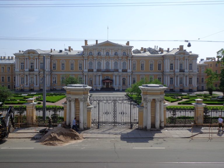 Vorontsov Palace: A Baroque Urban Estate in Saint Petersburg
