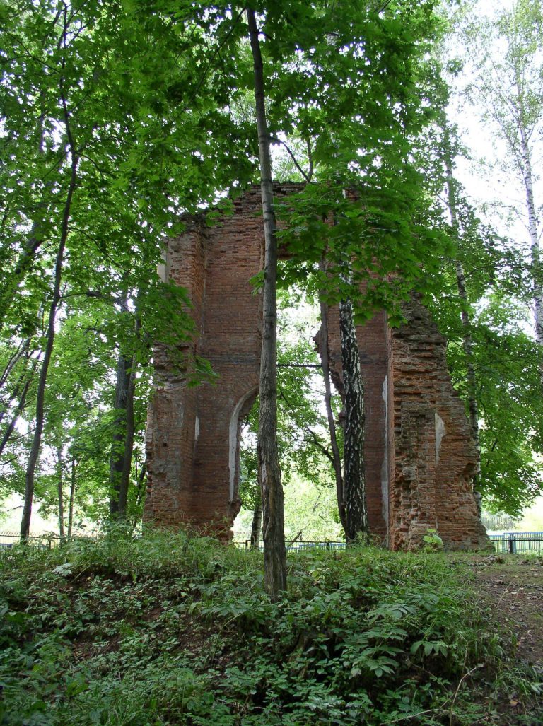 Tyškievič Palace in Lahojsk: A Belarusian Empire-Style Estate