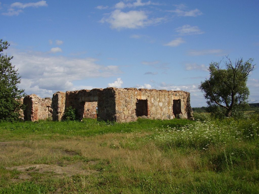Svislač Castle: An Old Rus Frontier Estate-Castle in Belarus 1 Svislač Castle