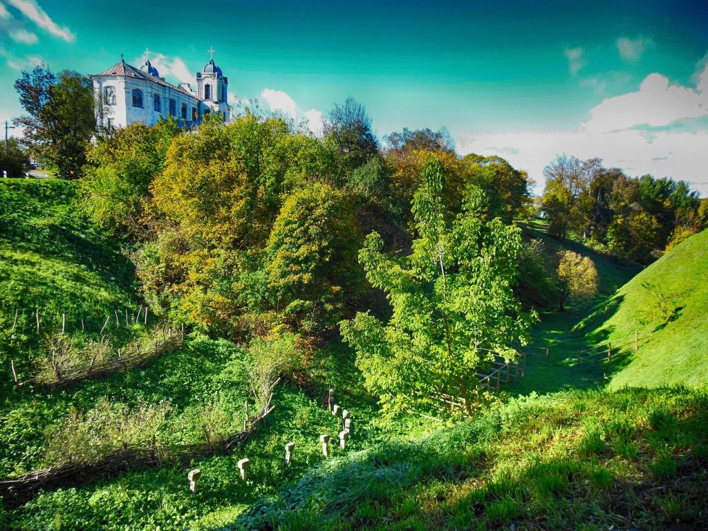 Zamkavaja hara in Mstsislaw: The Medieval Citadel of an East Slavic Town 2 Zamkavaja hara in Mscislaŭ