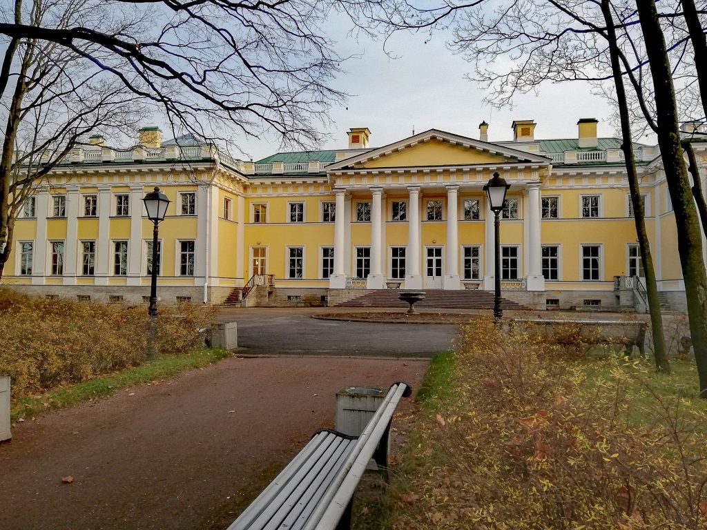 Kamenny Island Palace