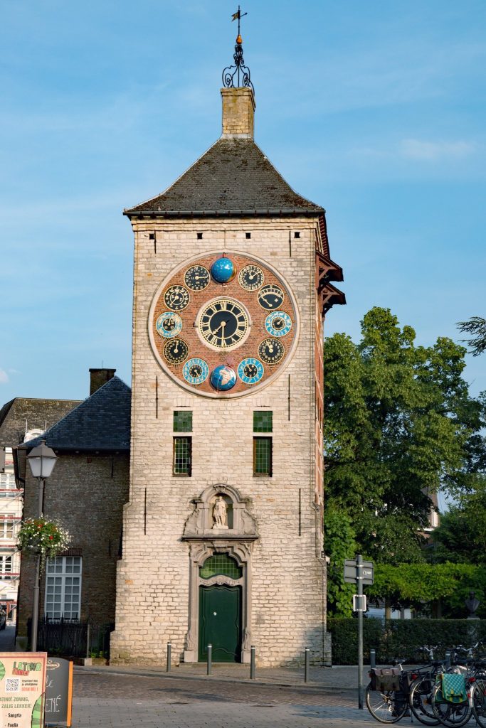 Zimmertoren: Lier’s Medieval Defensive Clock Tower 1 Zimmertoren