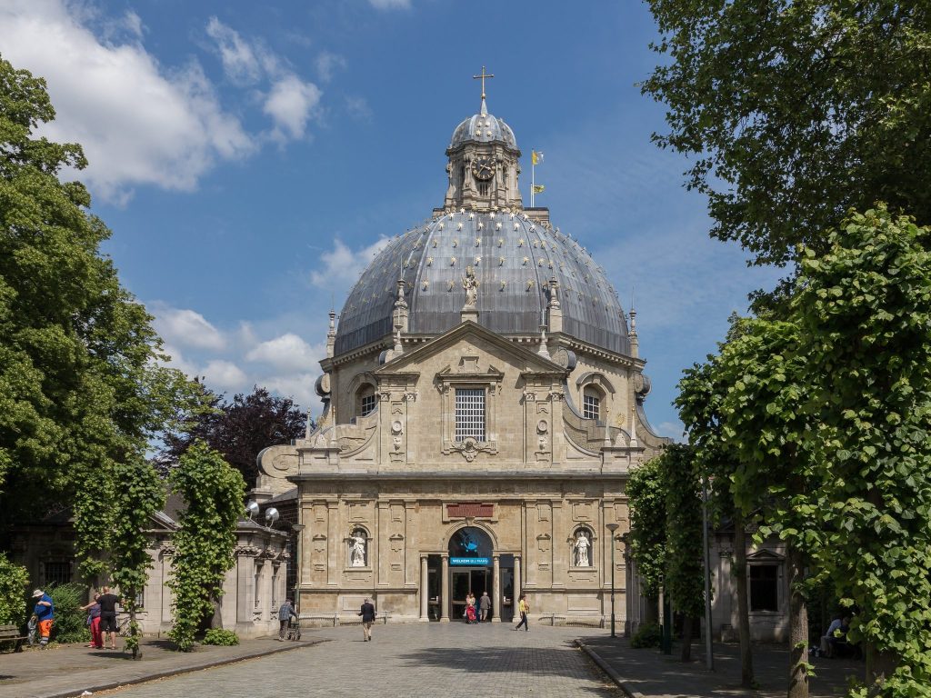 Basilica of Our Lady of Scherpenheuvel: A Baroque Marian Pilgrimage Shrine in Belgium 1 Basilica of Our Lady of Scherpenheuvel
