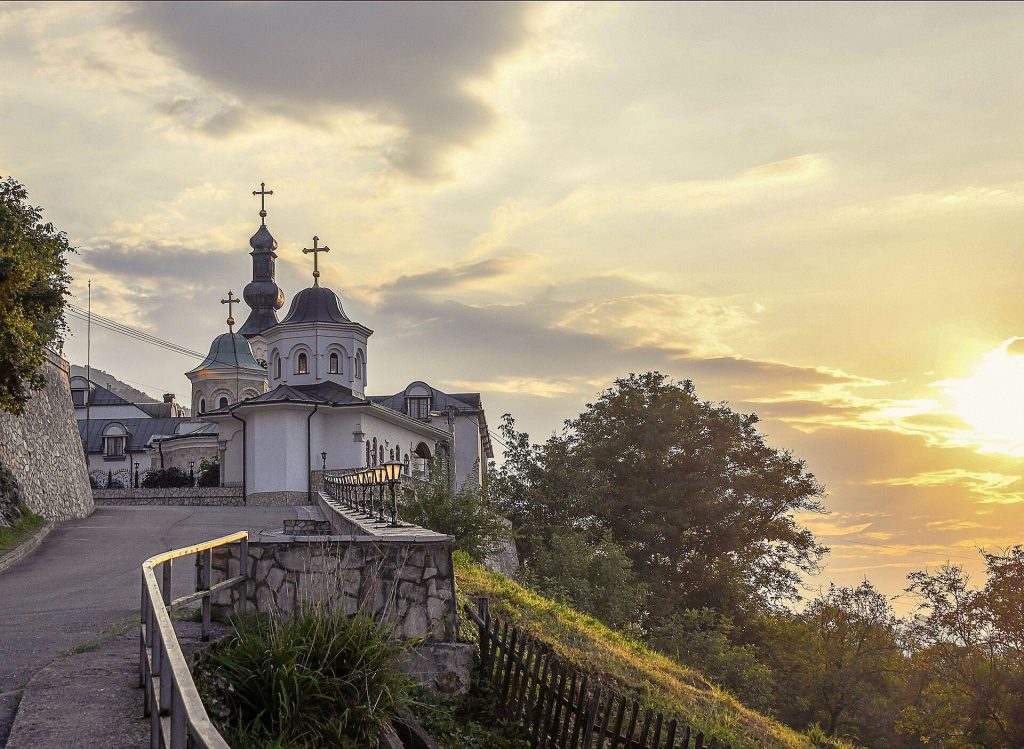 Tavna Monastery: A Serbian Orthodox Monastic Complex in Bosnia and Herzegovina 4 Tavna Monastery