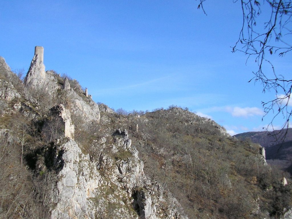 Samobor Fortress: A Medieval Stronghold in Bosnia and Herzegovina 3 Samobor Fortress