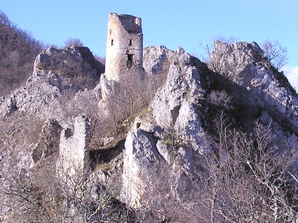 Samobor Fortress: A Medieval Stronghold in Bosnia and Herzegovina 4 Samobor Fortress