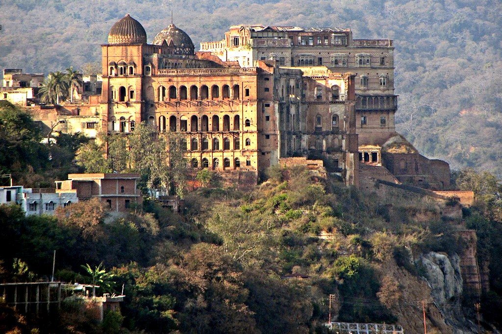 Mubarak Mandi Palace: The Dogra Dynasty’s Royal and Administrative Seat in India 1 Mubarak Mandi Palace