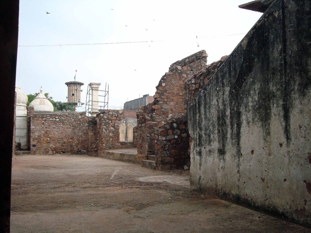 Zafar Mahal: A Late Mughal Summer Palace in Delhi 2 Zafar Mahal