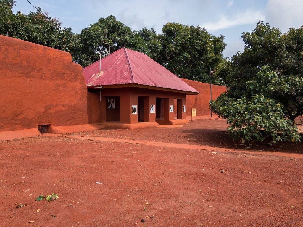 Royal Palaces of Abomey: Political Centre of the Kingdom of Dahomey 1 Royal Palaces of Abomey