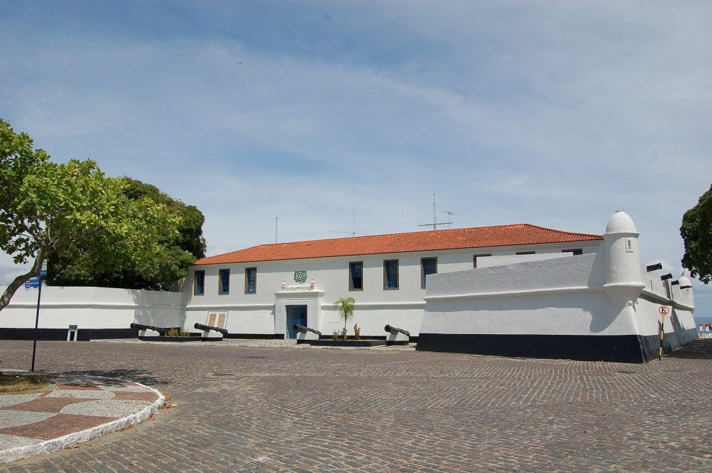 Forte de São Lourenço: A Historic Coastal Fort in Brazil 1 Forte de São Lourenço