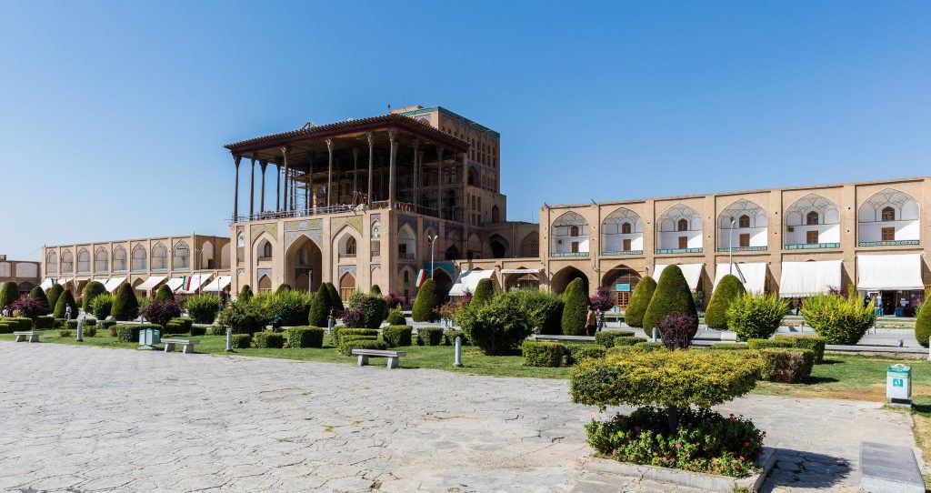 Ali Qapu: A Safavid Imperial Palace in Isfahan 2 Ali Qapu