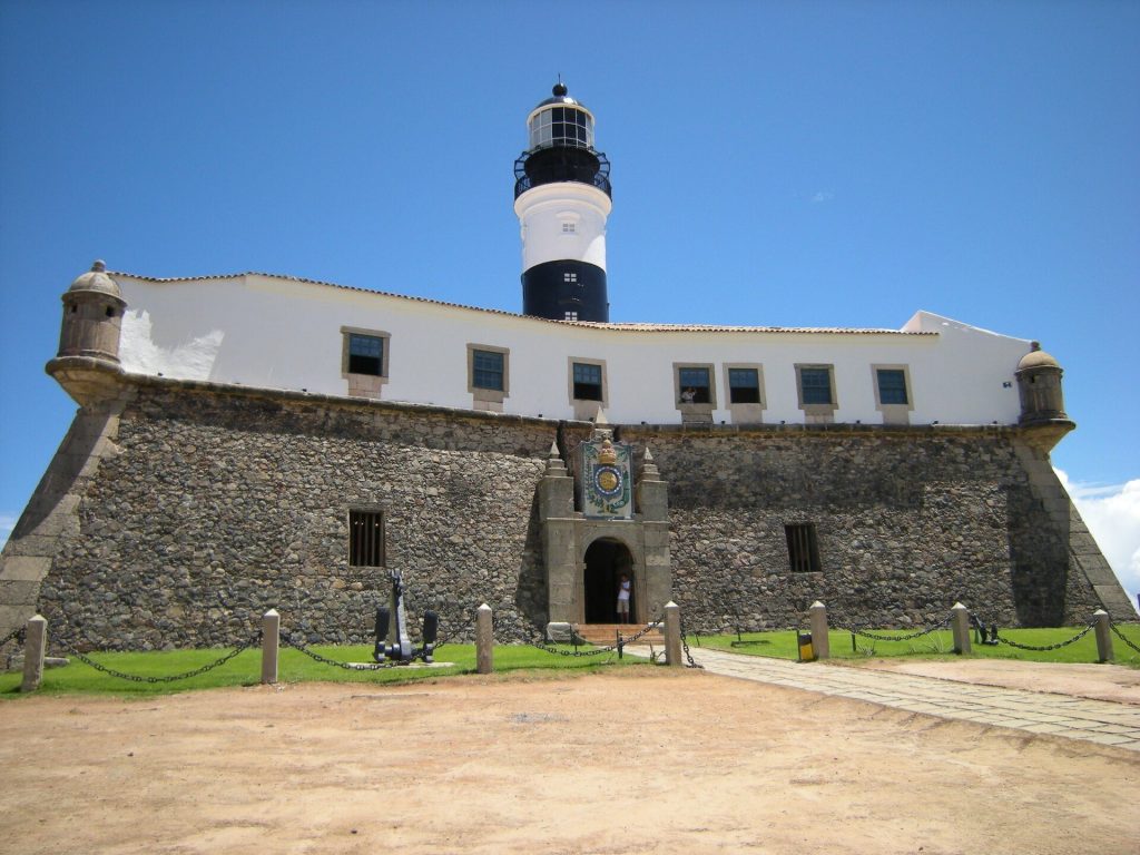 Forte de Santo Antônio da Barra: A Portuguese Coastal Fort in Salvador 1 Forte de Santo Antônio da Barra