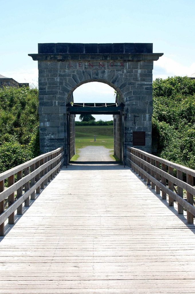 Fort Lennox: A British Bastioned Fortification in Canada 2 Fort Lennox