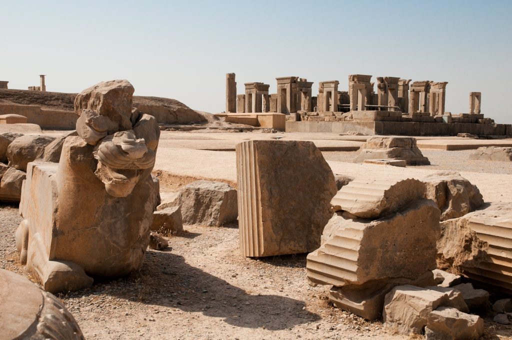 Tachara: The Palace of Darius at Persepolis 3 Tachara
