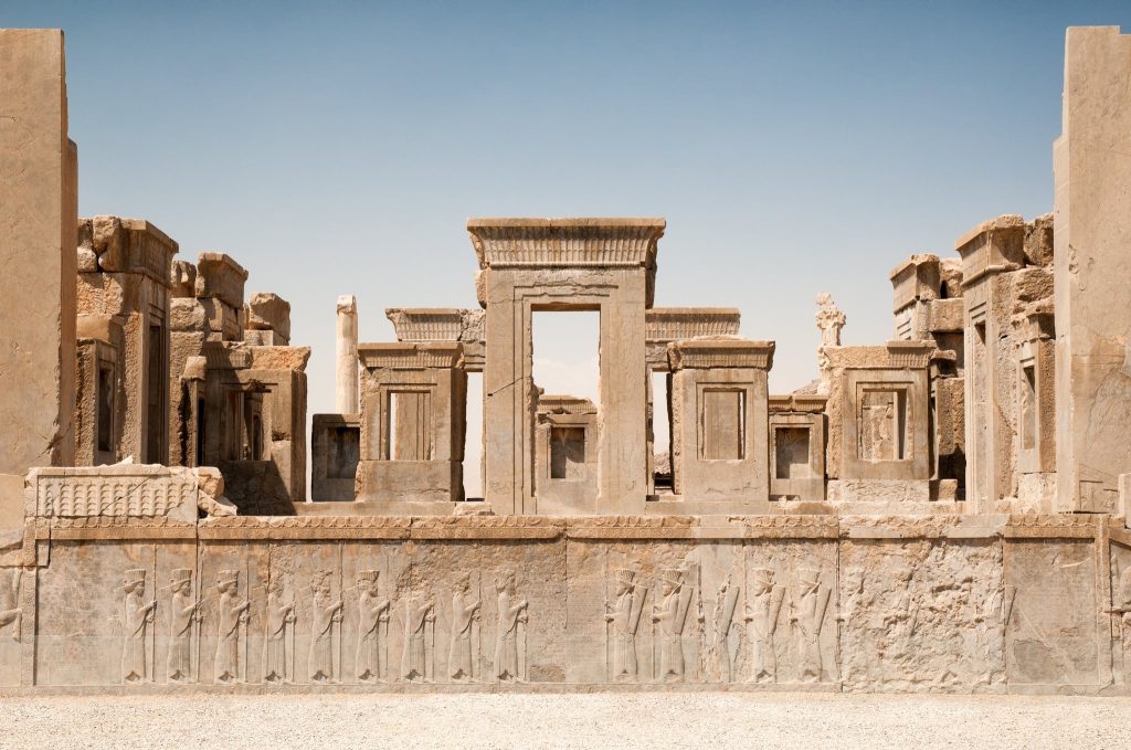 Tachara: The Palace of Darius at Persepolis 4 Tachara