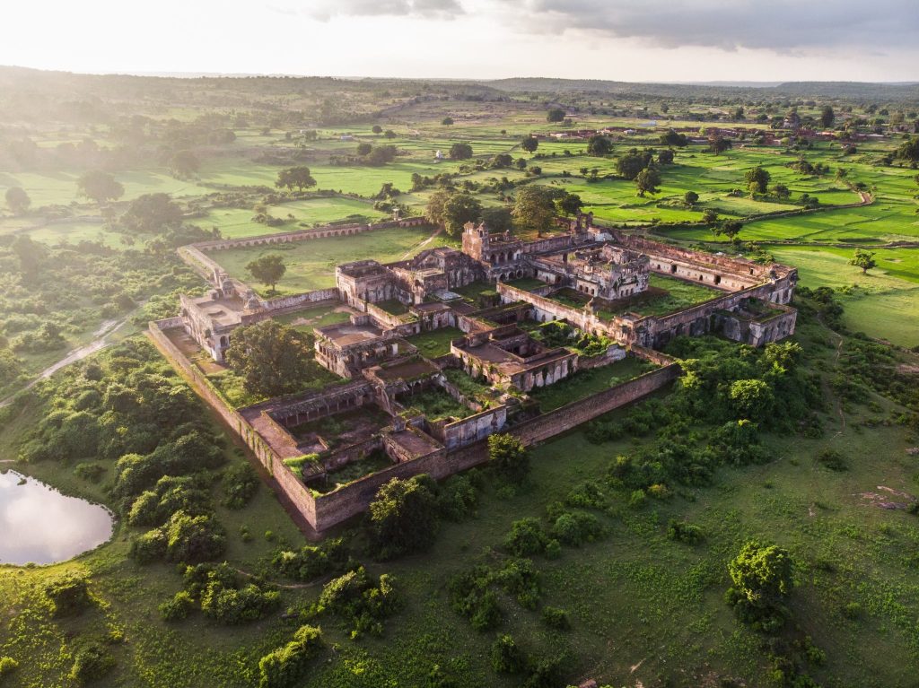 Rohtasgarh Fort: A Medieval and Early-Modern Fortress in India 1 Rohtasgarh Fort