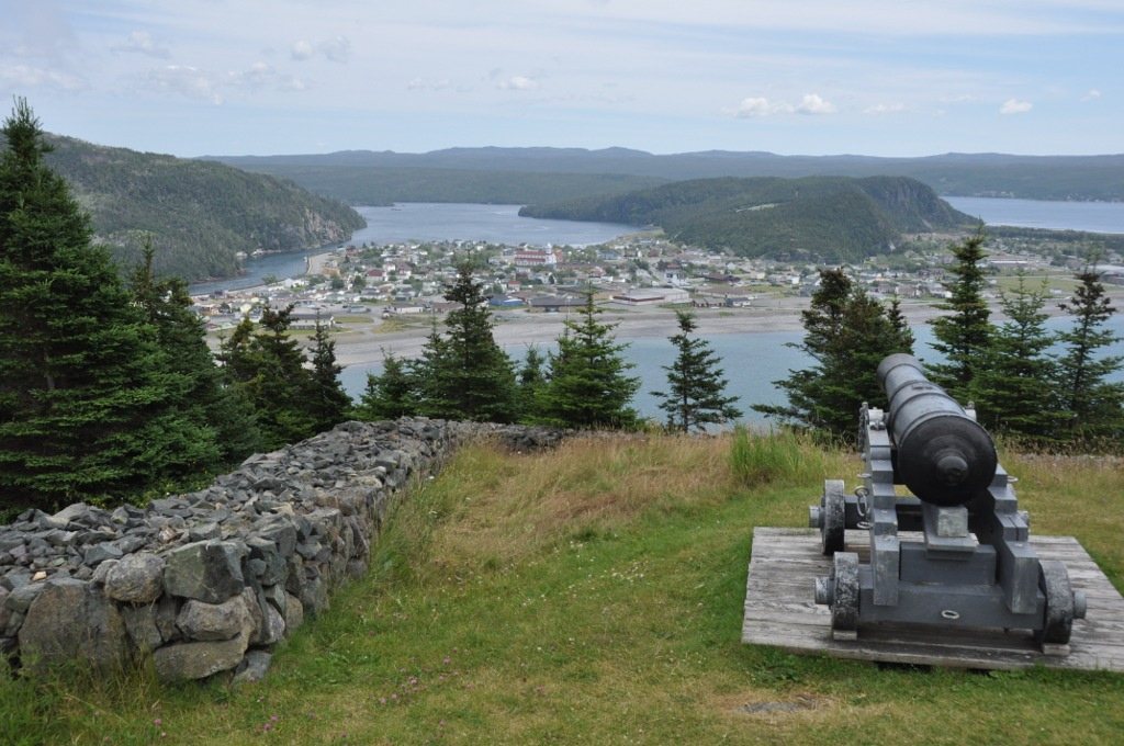 Castle Hill: French and British Fortifications in Newfoundland 4 Castle Hill