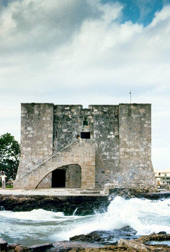 Torreón de la Chorrera: A Coastal Fortification in Havana, Cuba 2 Torreón de la Chorrera