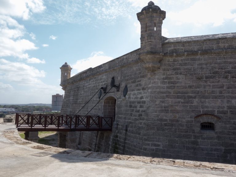 Atarés Castle: A Spanish Colonial Fortress in Havana
