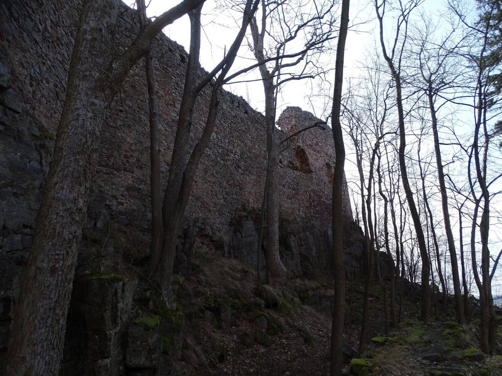 Valdek Castle