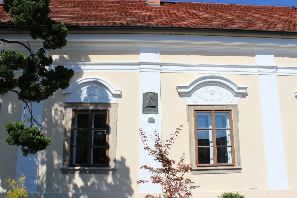 Zámek Liteň: A Baroque Château Estate in Czechia 3 Zámek Liteň