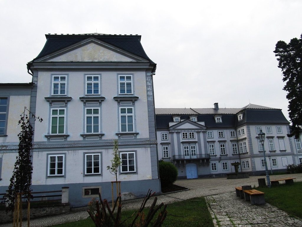 Tachov Castle: A Royal Medieval Castle and Classical Chateau in Czechia 1 Tachov Castle