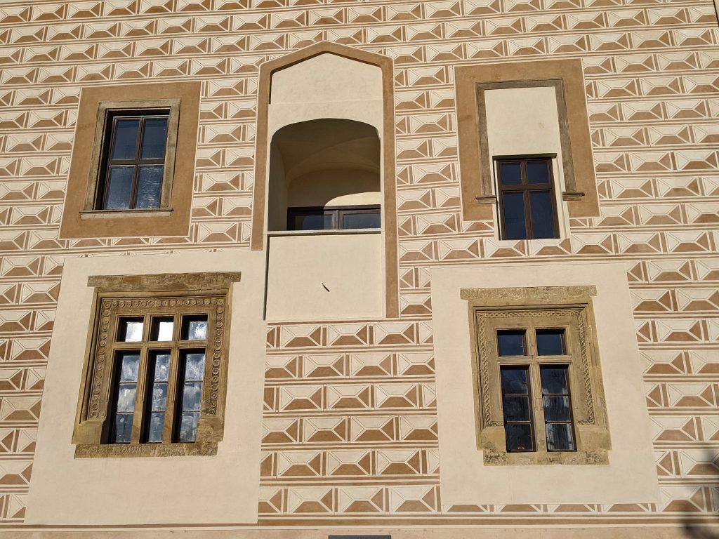Suchdol: A Medieval Fortress and Castle Complex in Czechia 3 Suchdol