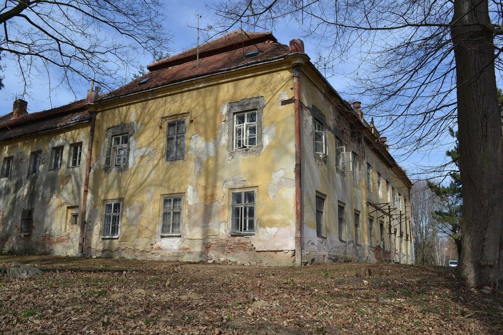 Hajany Castle: A Noble Estate and Farmyard Complex in Czechia 2 Hajany Castle