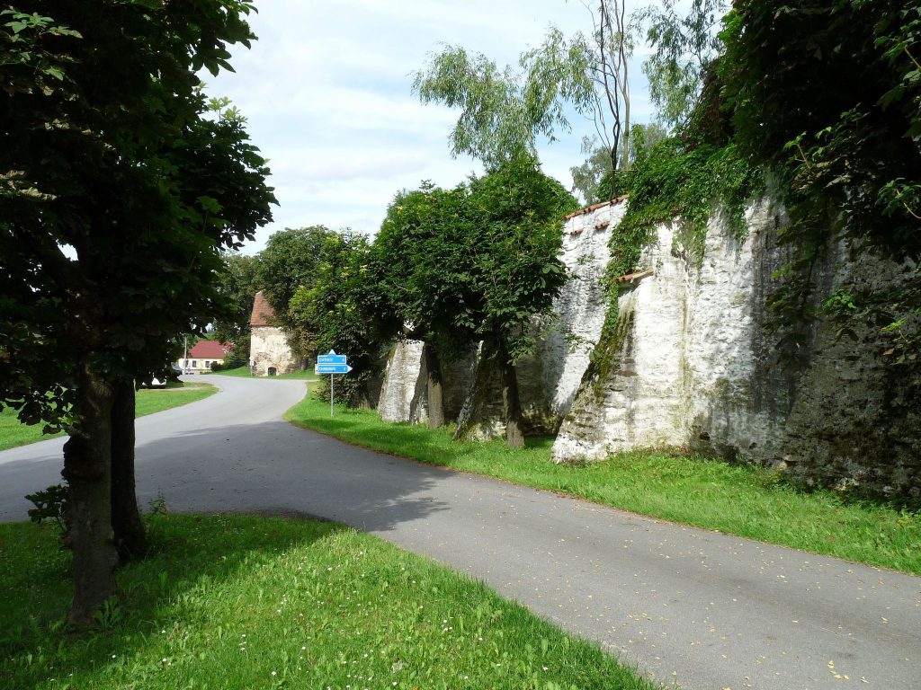 Radenín Castle: A Renaissance Chateau in Czechia 3 Radenín Castle
