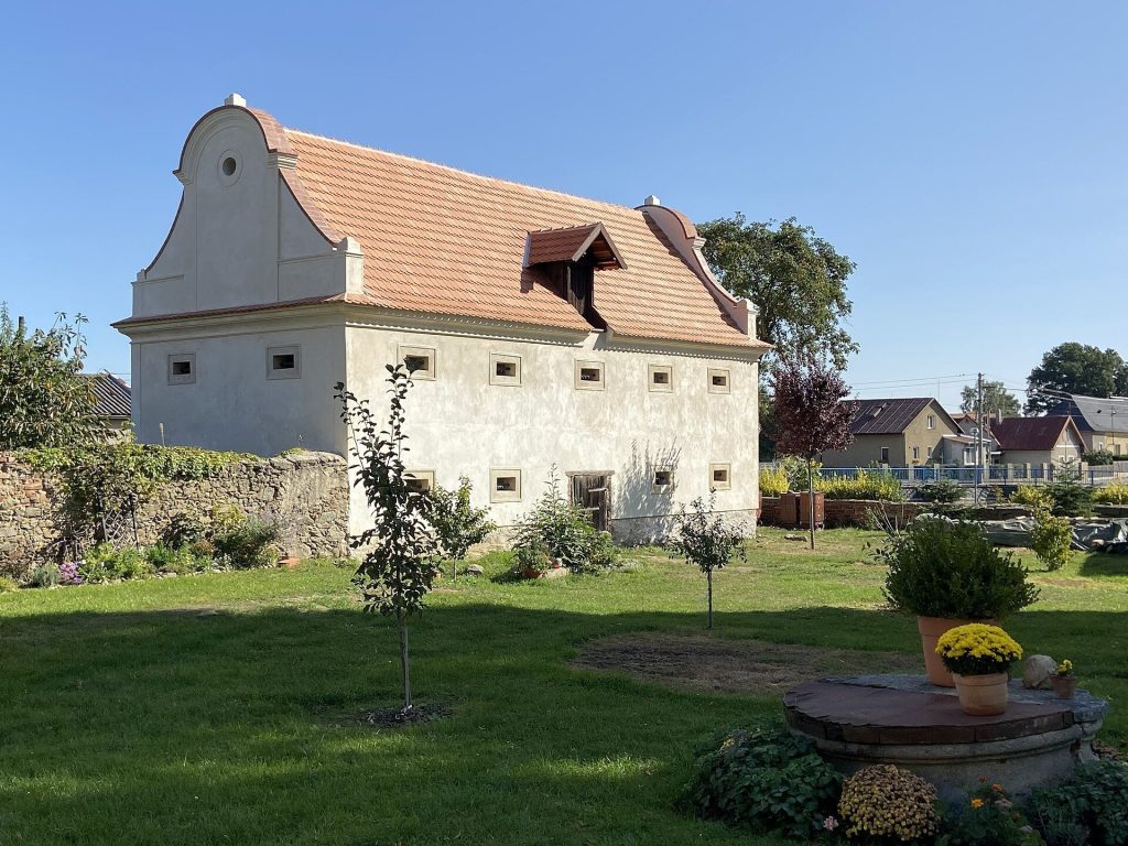 Příčovy Castle: A Baroque Estate Complex in Czechia 5 Příčovy Castle