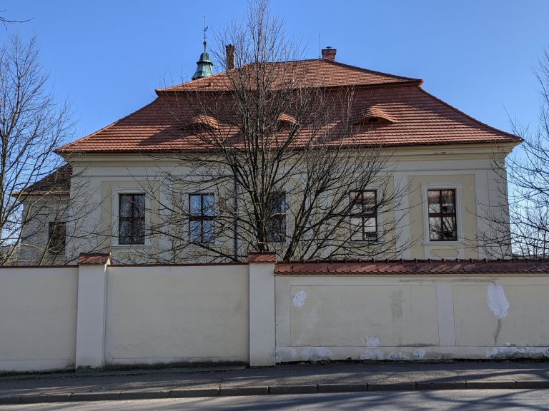 Mirošov Castle: A Renaissance and Baroque Aristocratic Residence in Czechia