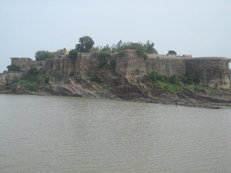 Gagron Fort: A Hill-and-Water Fortress in Rajasthan, India