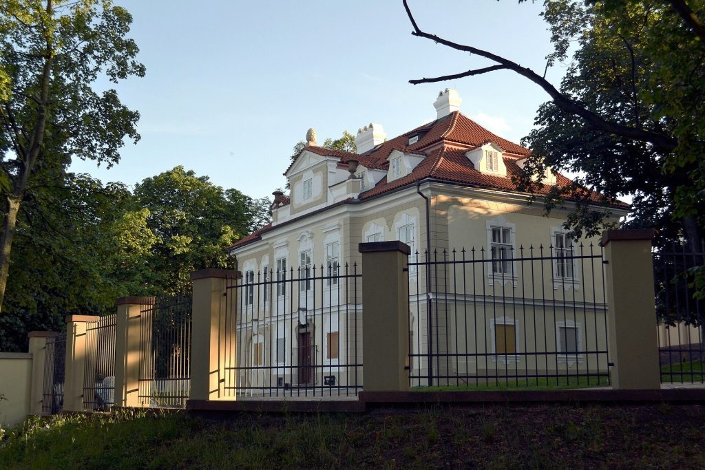 Hanspaulka: A Baroque Chateau and Former Agricultural Estate in Prague 2 Hanspaulka
