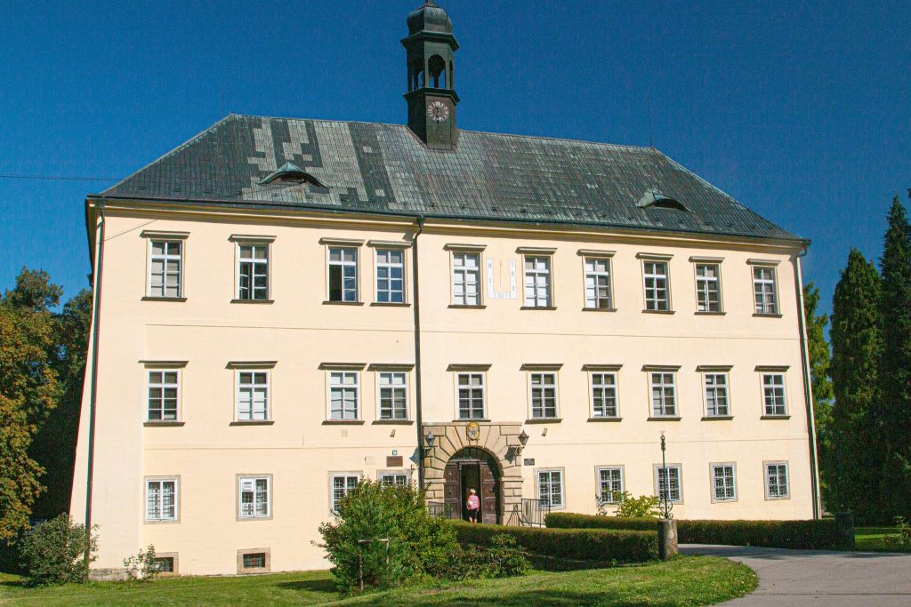 Kopidlno Castle: A Renaissance and Neo-Renaissance Château in Czechia 1 Kopidlno Castle