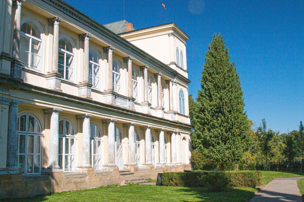 Kopidlno Castle: A Renaissance and Neo-Renaissance Château in Czechia 2 Kopidlno Castle